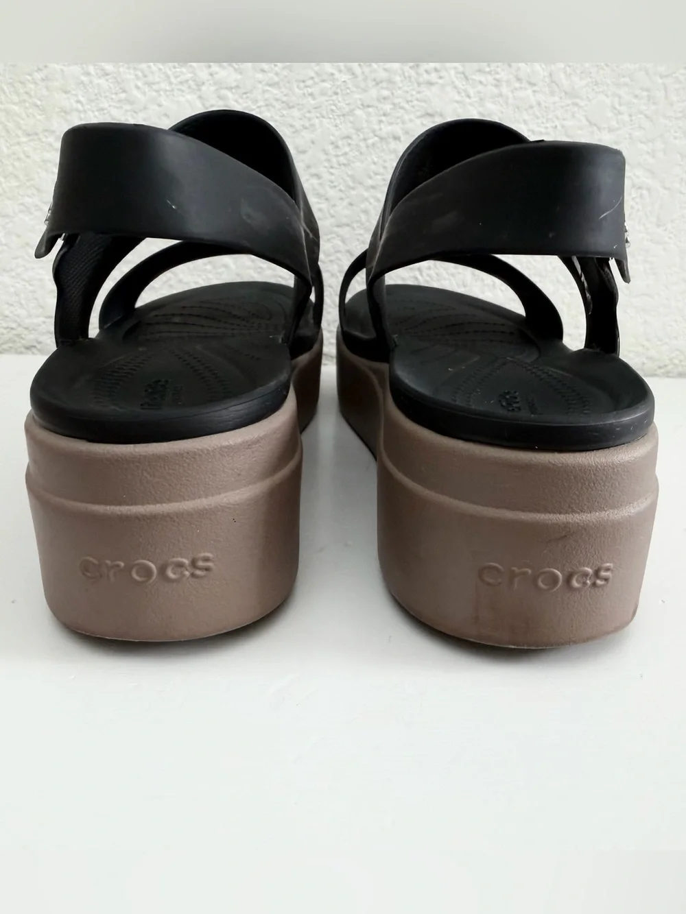 CROCS Women's Brooklyn Low Wedge Platform Sandal (Black) Size 9